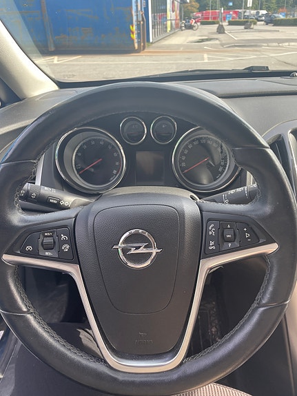 Opel Astra 14 of 30