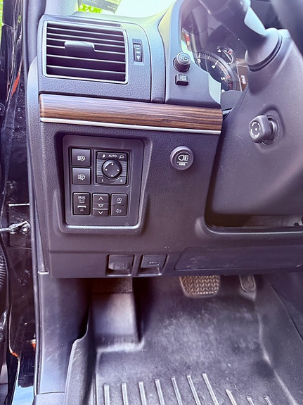 Toyota Land Cruiser 14 of 27