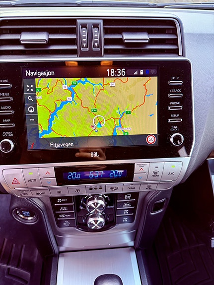 Toyota Land Cruiser 16 of 27