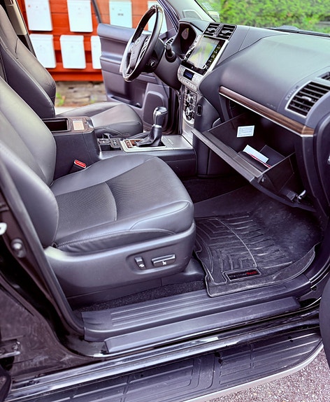 Toyota Land Cruiser 13 of 27
