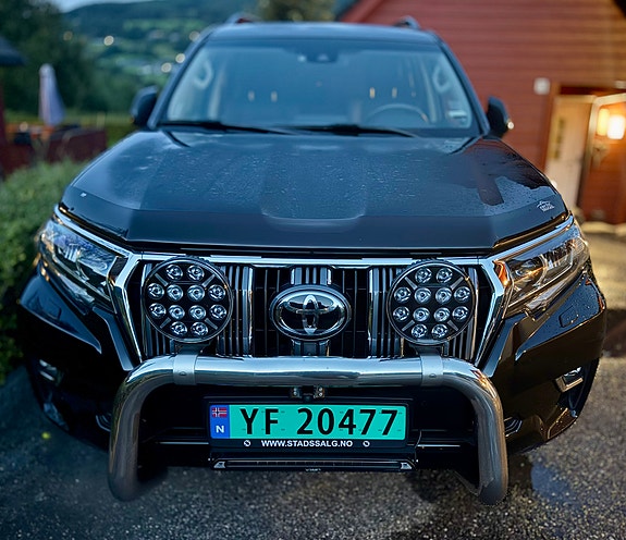 Toyota Land Cruiser 4 of 27