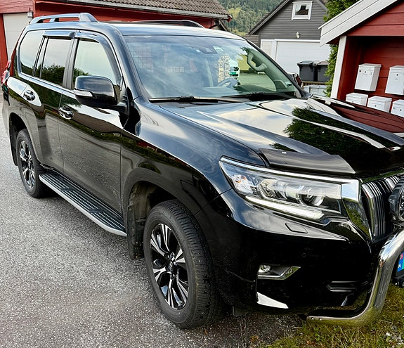 Toyota Land Cruiser 6 of 27