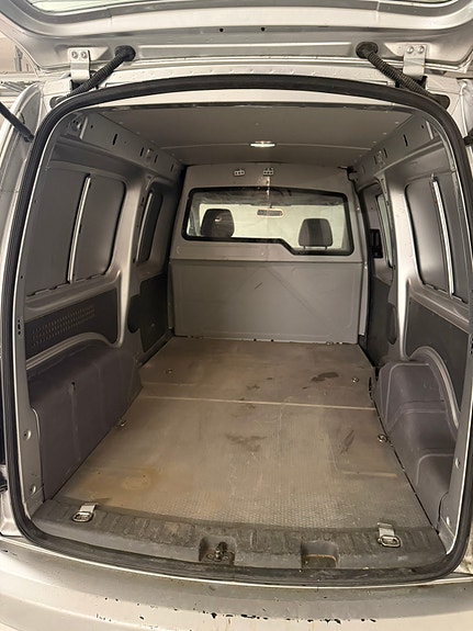 Volkswagen Caddy Maxi 11 of 20