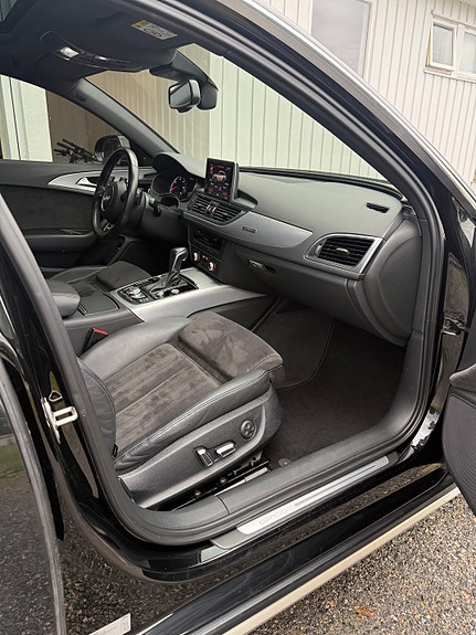 Audi A6 allroad 25 of 30