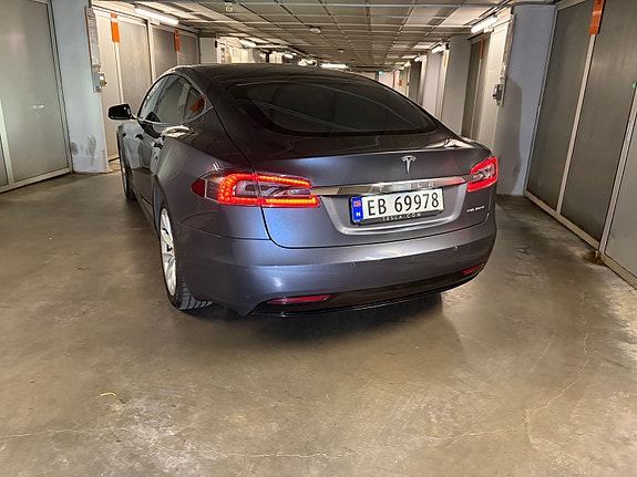 Tesla Model S 5 of 30
