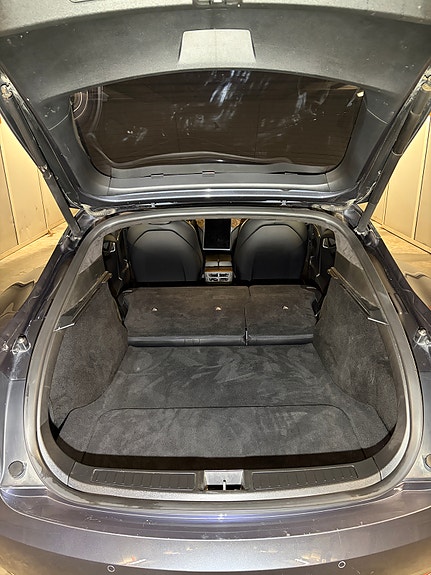 Tesla Model S 15 of 30