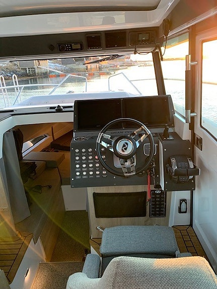 Nordkapp 905 Gran Coupe Hekk- og baugtrøster. Skipsregistrert, finans opptil 20 16 of 25