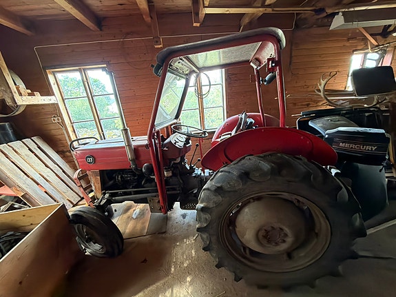 Massey Ferguson Mf 133/135 2 of 2