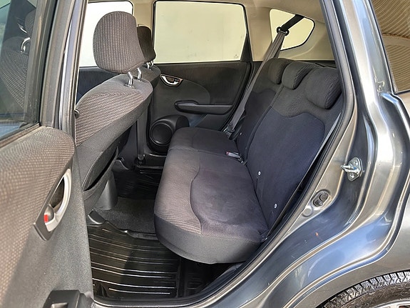 Honda Jazz 12 of 25