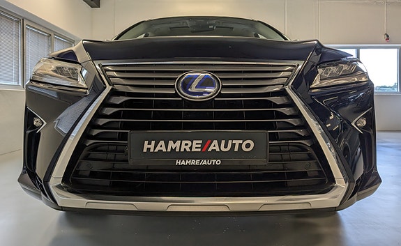 Lexus RX450hL 7 of 30