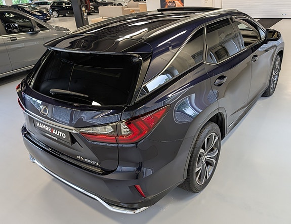 Lexus RX450hL 12 of 30