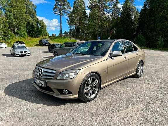 Mercedes-Benz C220 d 23 of 23