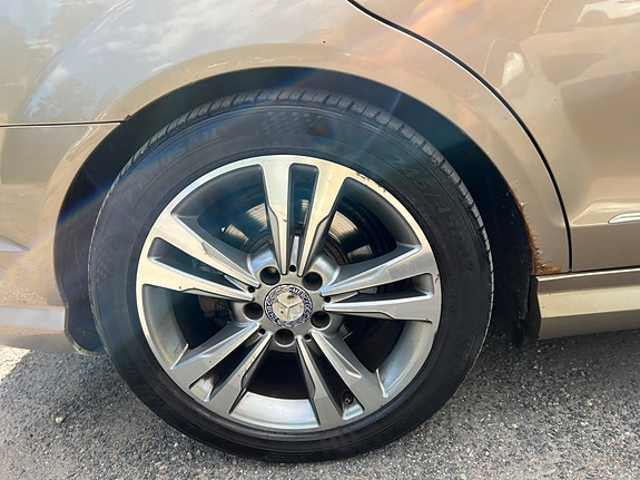 Mercedes-Benz C220 d 16 of 23