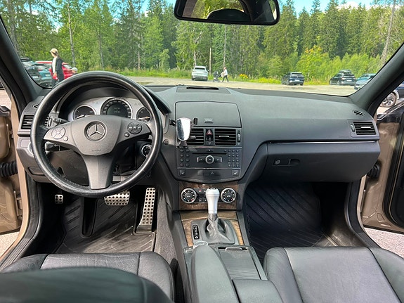 Mercedes-Benz C220 d 10 of 23