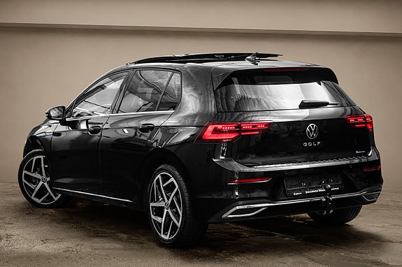 Volkswagen Golf VIII 5 of 30