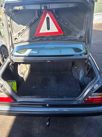 Mercedes-Benz E250 d 8 of 16