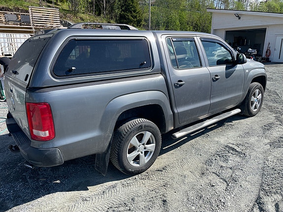 Volkswagen Amarok 2 of 6