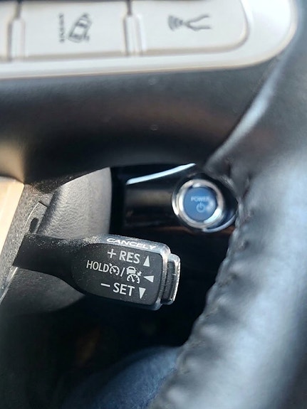 Toyota Prius 19 of 24