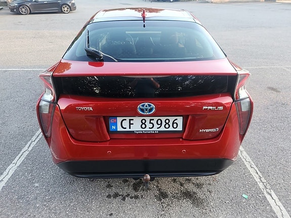 Toyota Prius 6 of 24