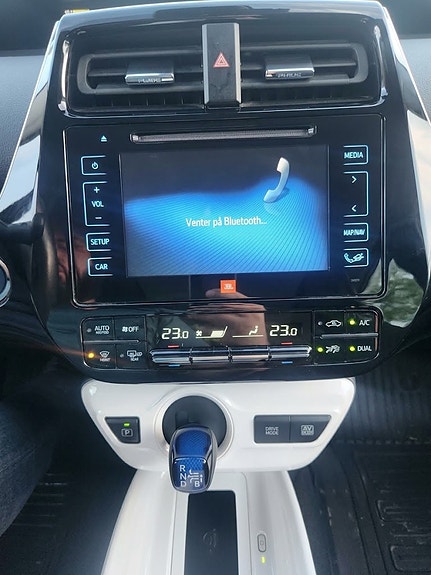 Toyota Prius 21 of 24