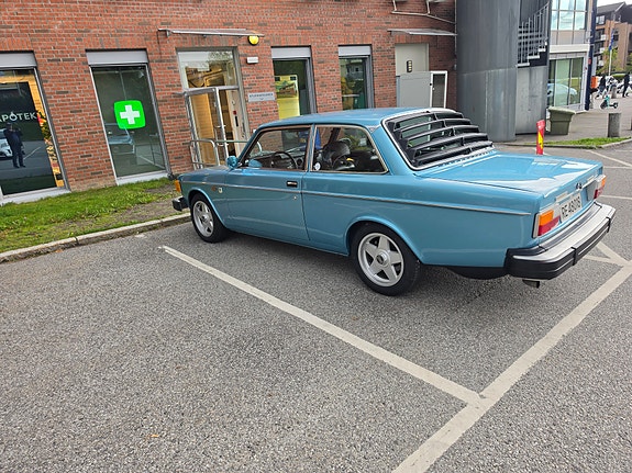 Volvo 140 10 of 30