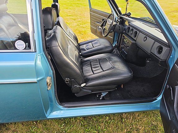 Volvo 140 16 of 30