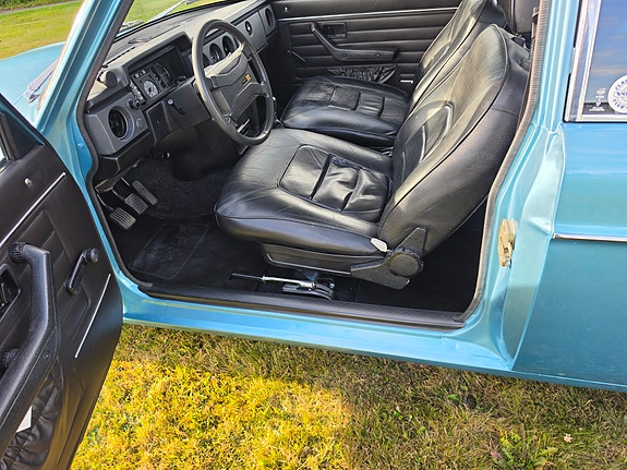 Volvo 140 13 of 30