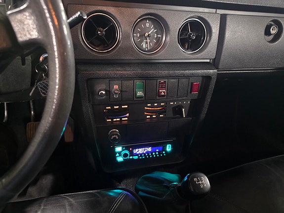 Volvo 140 24 of 30