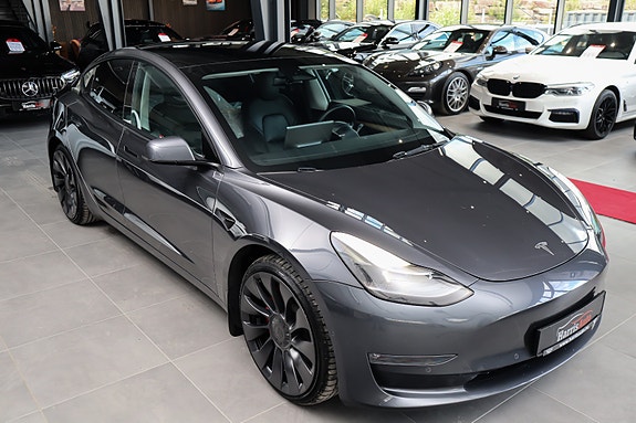 Tesla Model 3 2 of 27
