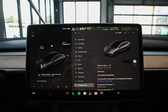 Tesla Model 3 23 of 27