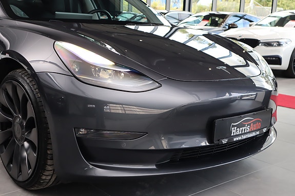 Tesla Model 3 3 of 27
