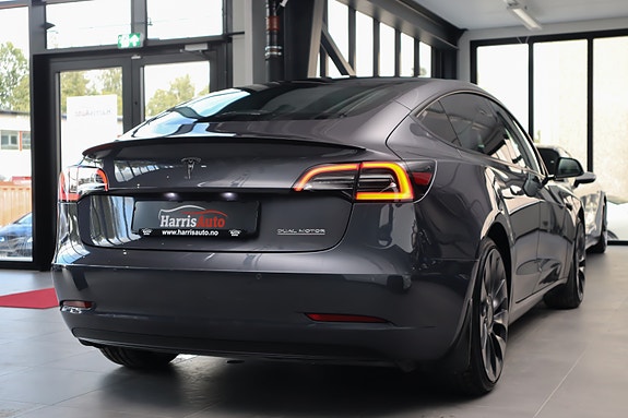 Tesla Model 3 10 of 27