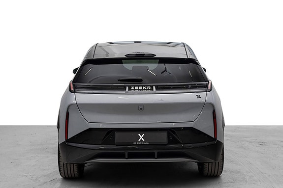 Zeekr X 6 of 23