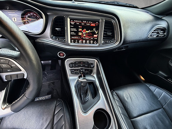 Dodge Challenger 17 of 21