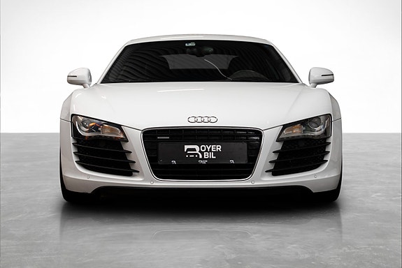 Audi R8 2 of 29