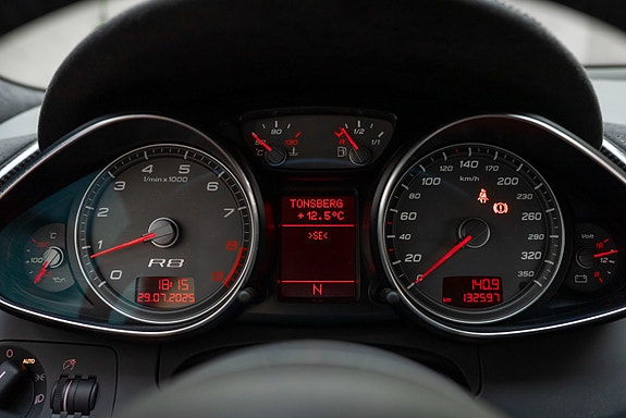 Audi R8 15 of 29