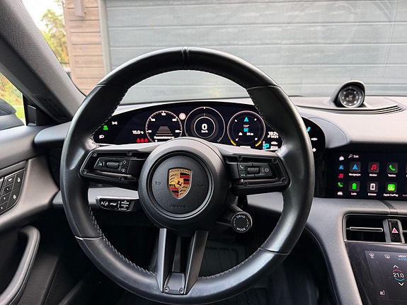 Porsche Taycan 4 4 of 15