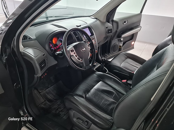 Nissan X-Trail 14 of 22