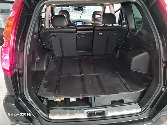 Nissan X-Trail 19 of 22