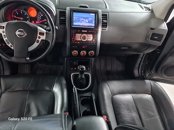 Nissan X-Trail 15 of 22
