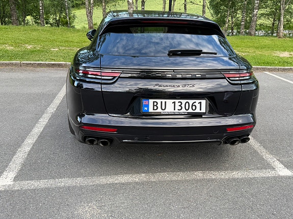 Porsche Panamera 2 of 24