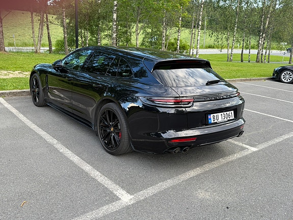 Porsche Panamera 3 of 24