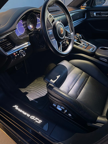 Porsche Panamera 13 of 24