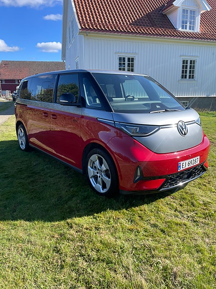 Volkswagen ID. Buzz 7 of 17