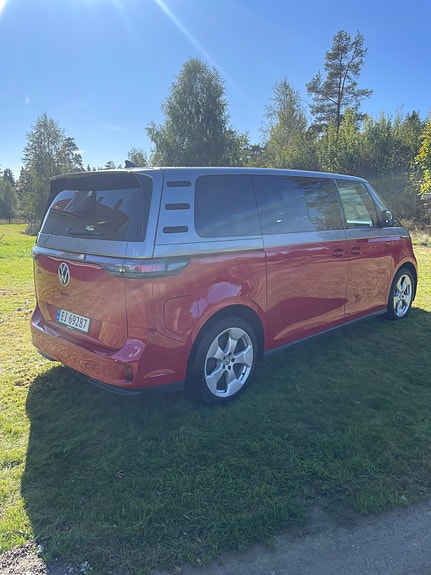 Volkswagen ID. Buzz 9 of 17