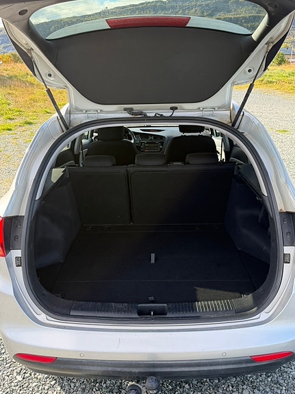 Kia Ceed 8 of 13