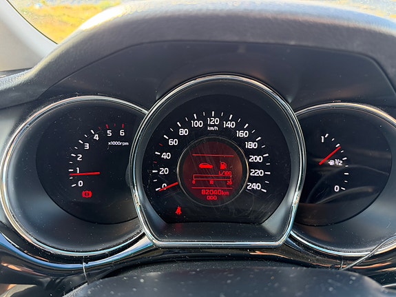 Kia Ceed 10 of 13
