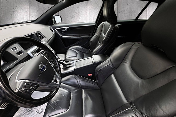 Volvo V60 14 of 23
