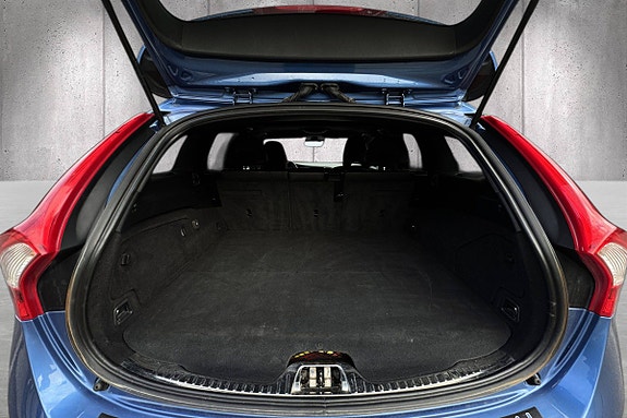 Volvo V60 22 of 23