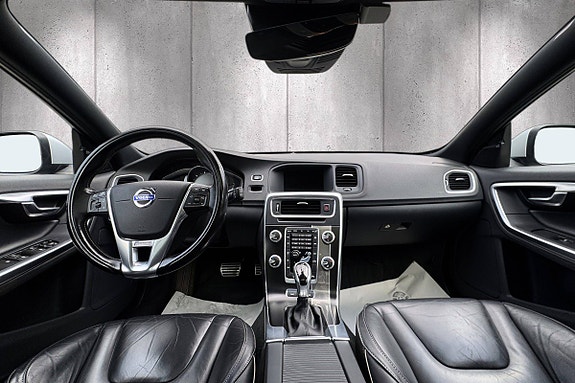Volvo V60 12 of 23
